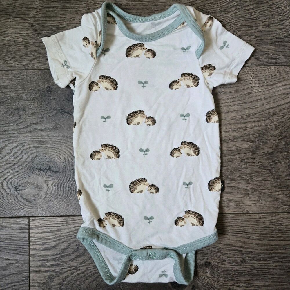 Kyte Baby 0-3M Bamboo Short Sleeve Bodysuit Romper Hedgehog Print Sage Green